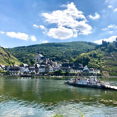 Appartamento Haus Am Ufer Mit Rheinpanoramablick Coblenza Esterno foto