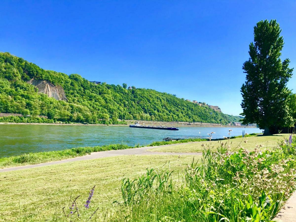 Appartamento Haus Am Ufer Mit Rheinpanoramablick Coblenza Esterno foto